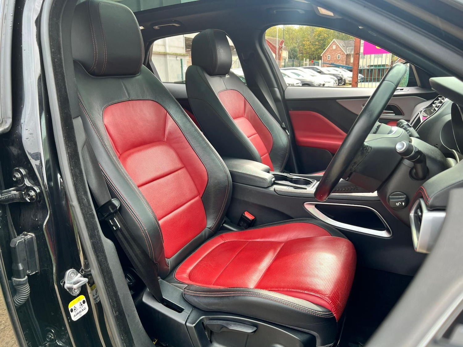 Used Jaguar F-Pace 2017 for sale - 76360375: Photo 14