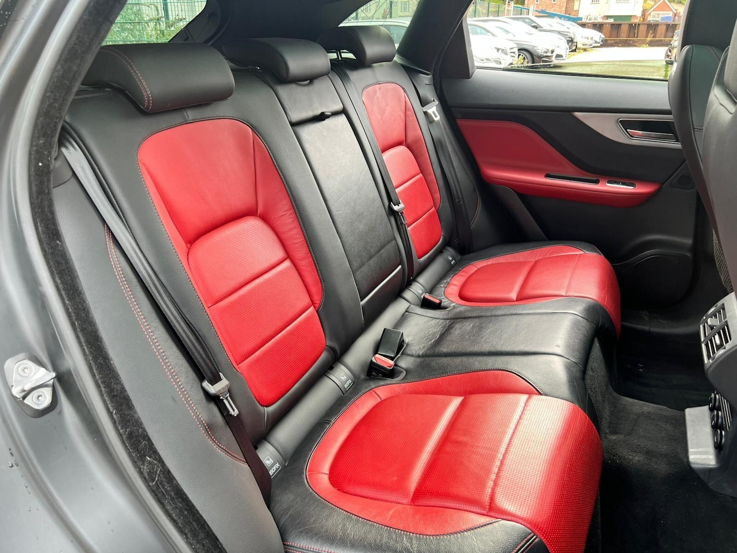 Used Jaguar F-Pace 2017 for sale - 76360375: Photo 16