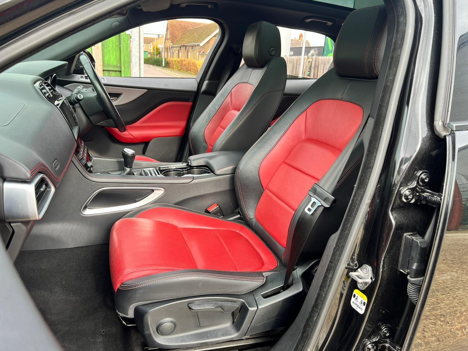 Used Jaguar F-Pace 2017 for sale - 76360375: Photo 22