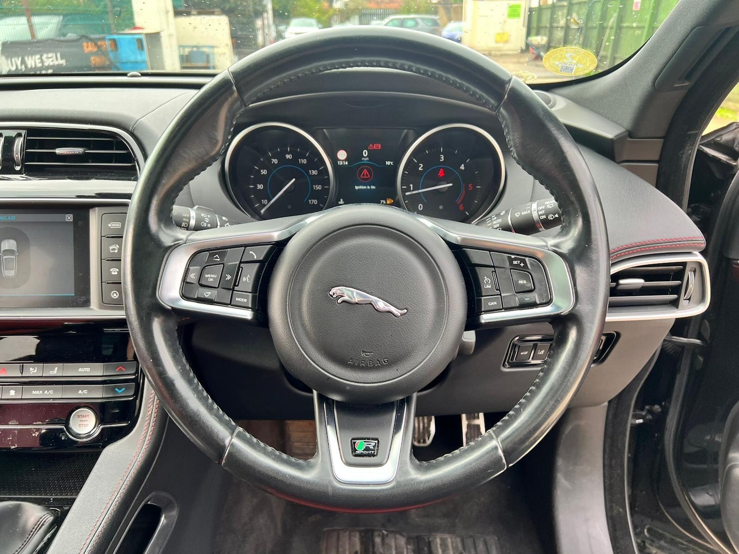 Used Jaguar F-Pace 2017 for sale - 76360375: Photo 25