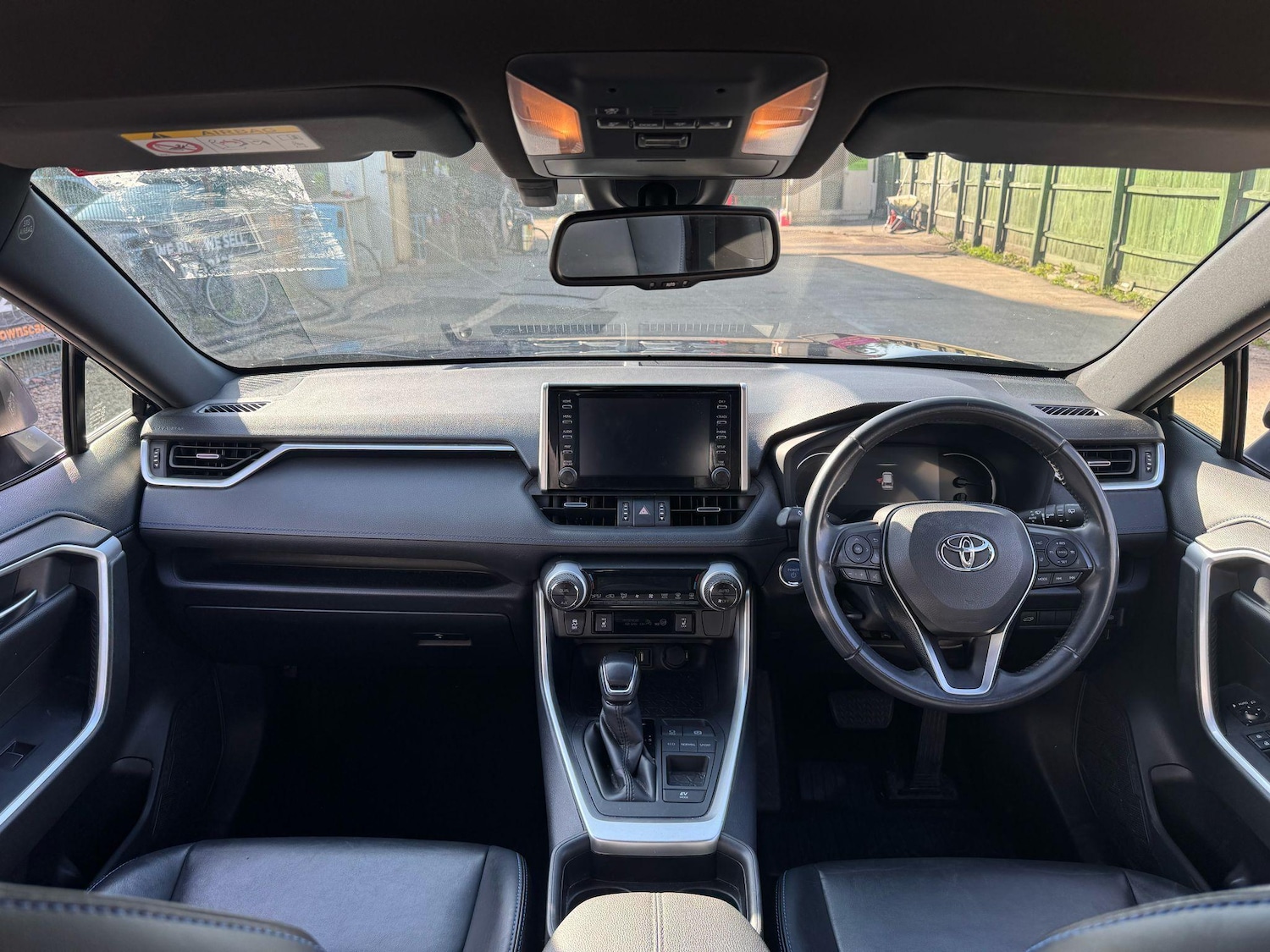 Used Toyota RAV4 2020 for sale - 76990534: Photo 17