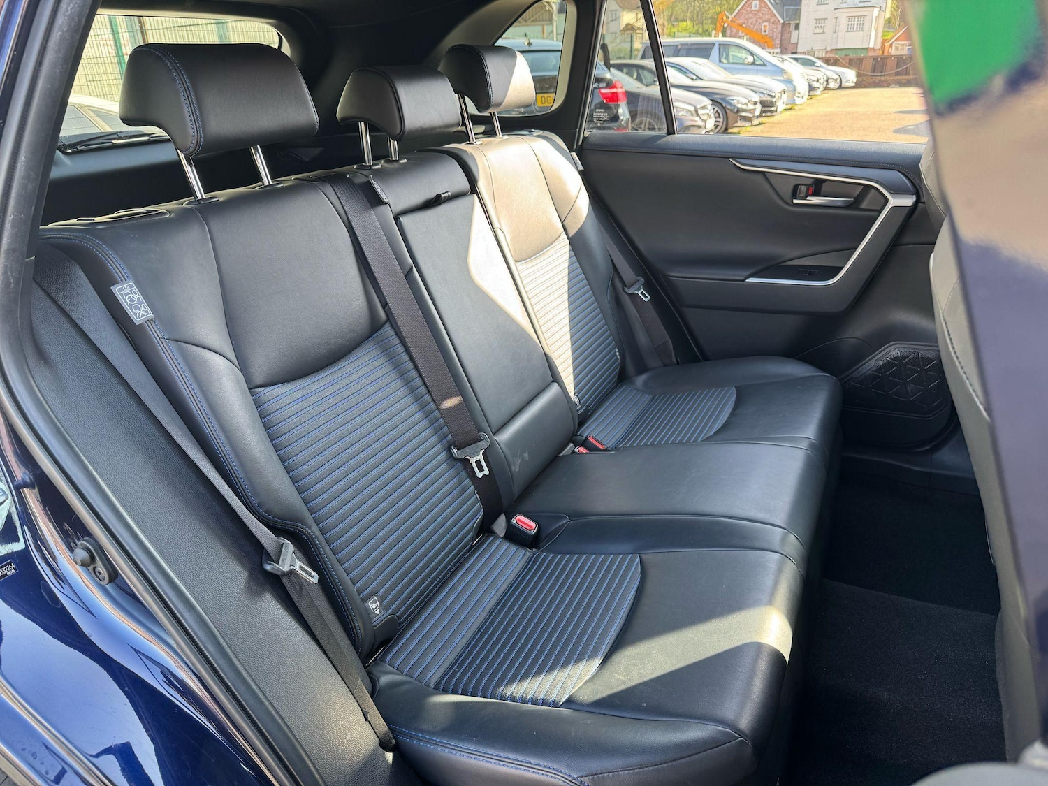 Used Toyota RAV4 2020 for sale - 76990534: Photo 25