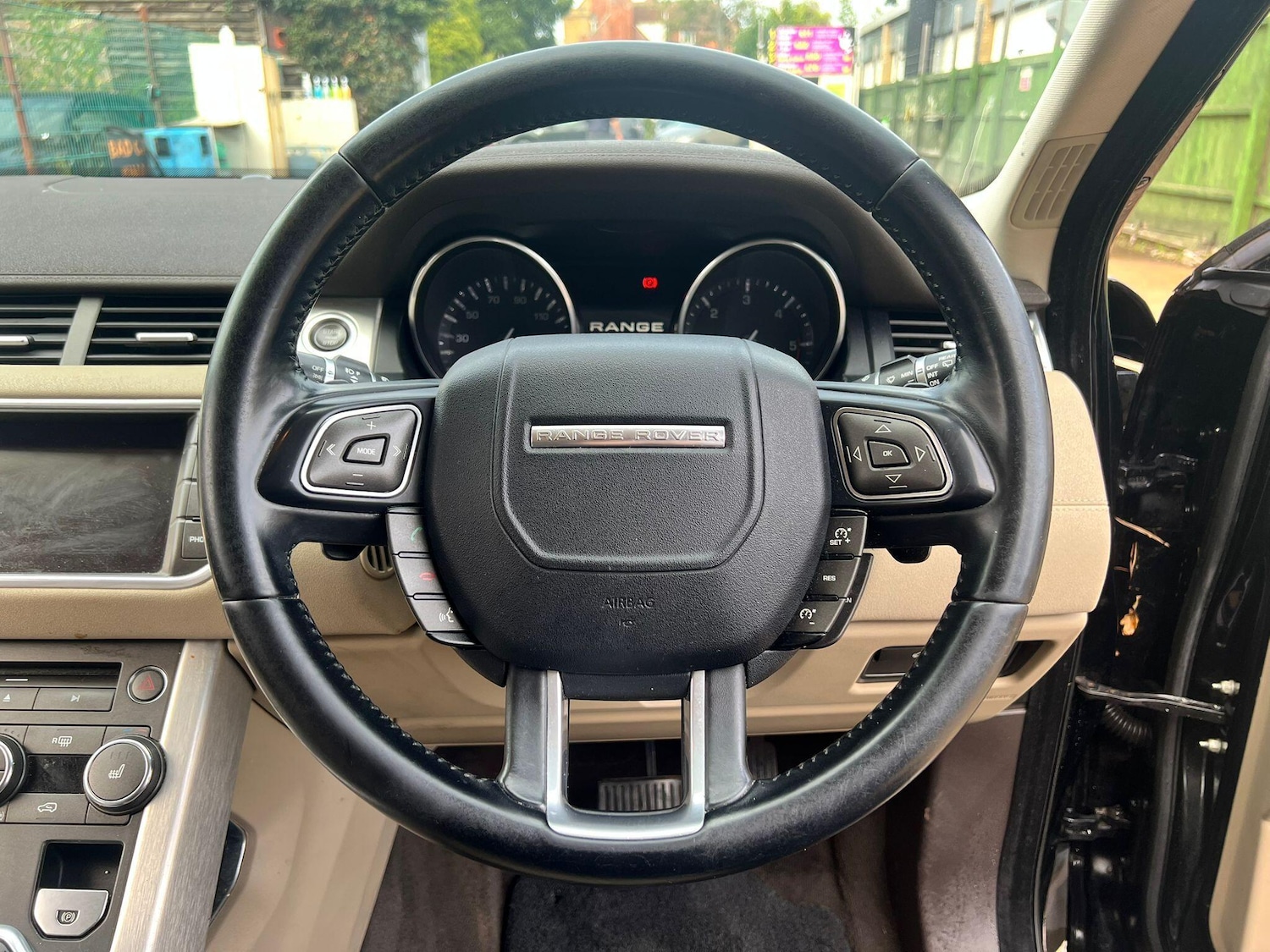 Used Land Rover Range Rover Evoque 2013 for sale - 76457141: Photo 4