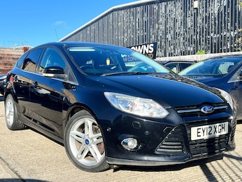 (12) - 2.0 TDCi Titanium X Euro 5 5dr