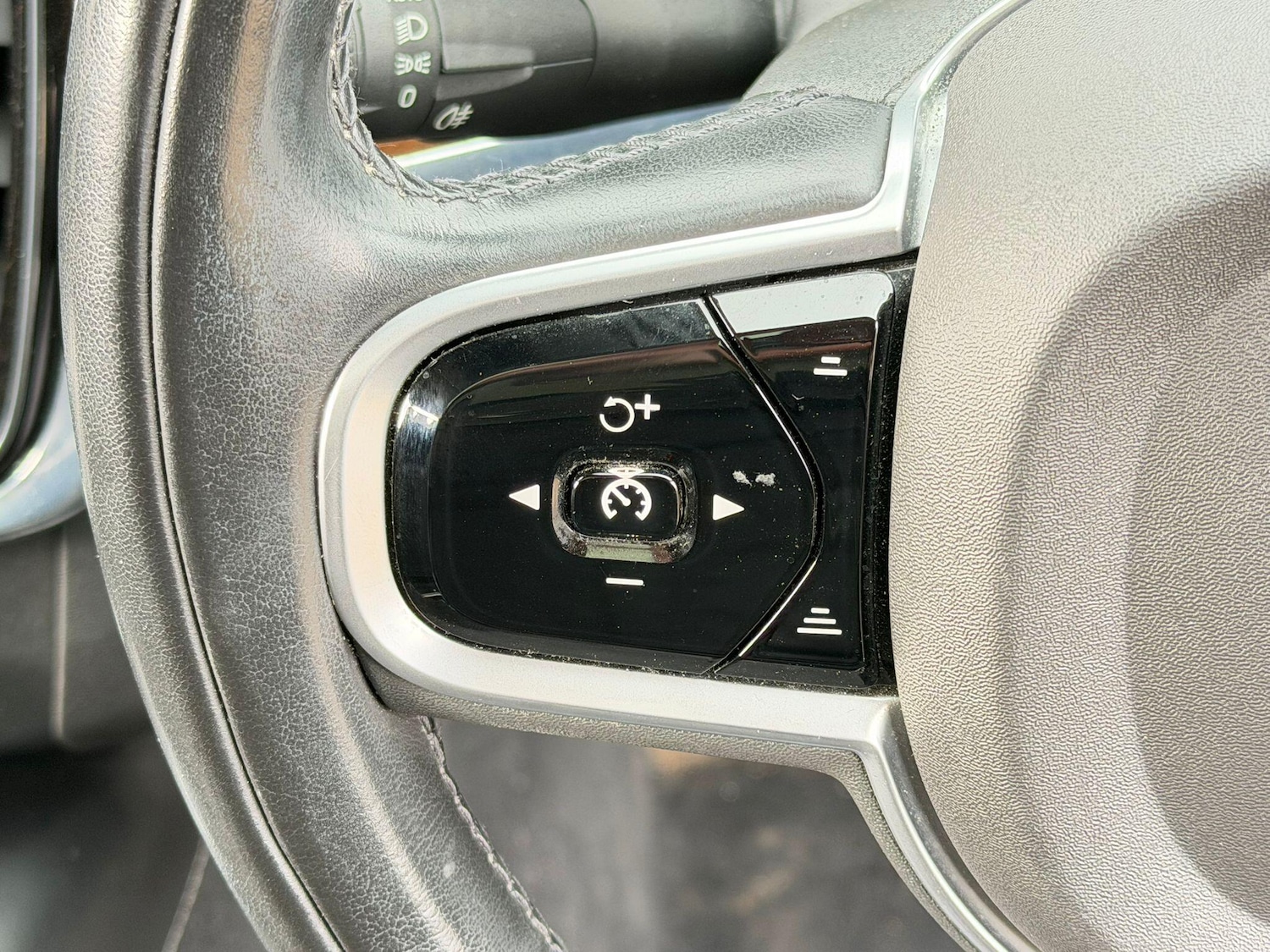 Used Volvo V90 2019 for sale - 77658712: Photo 24