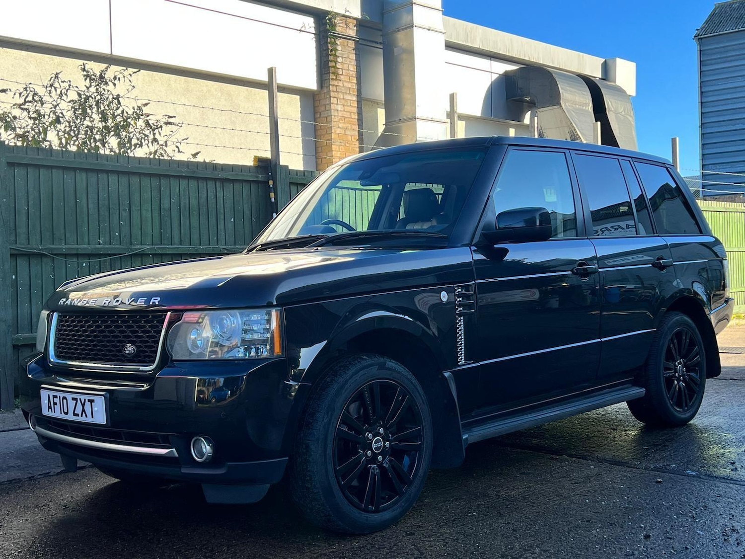 Used Land Rover Range Rover 2010 for sale - 76060618: Photo 11