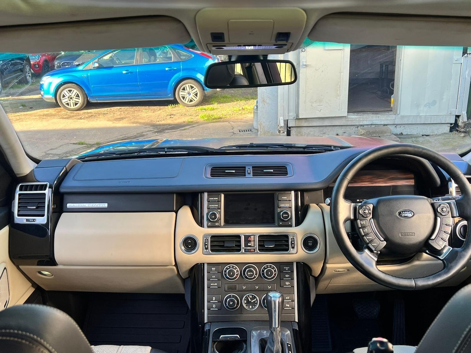 Used Land Rover Range Rover 2010 for sale - 76060618: Photo 23