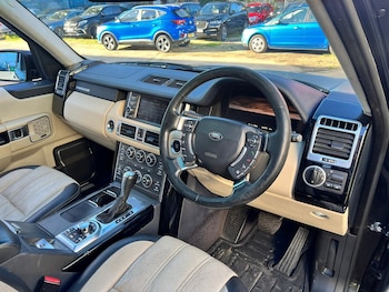 Used Land Rover Range Rover 2010 for sale - 76060618: Photo 2