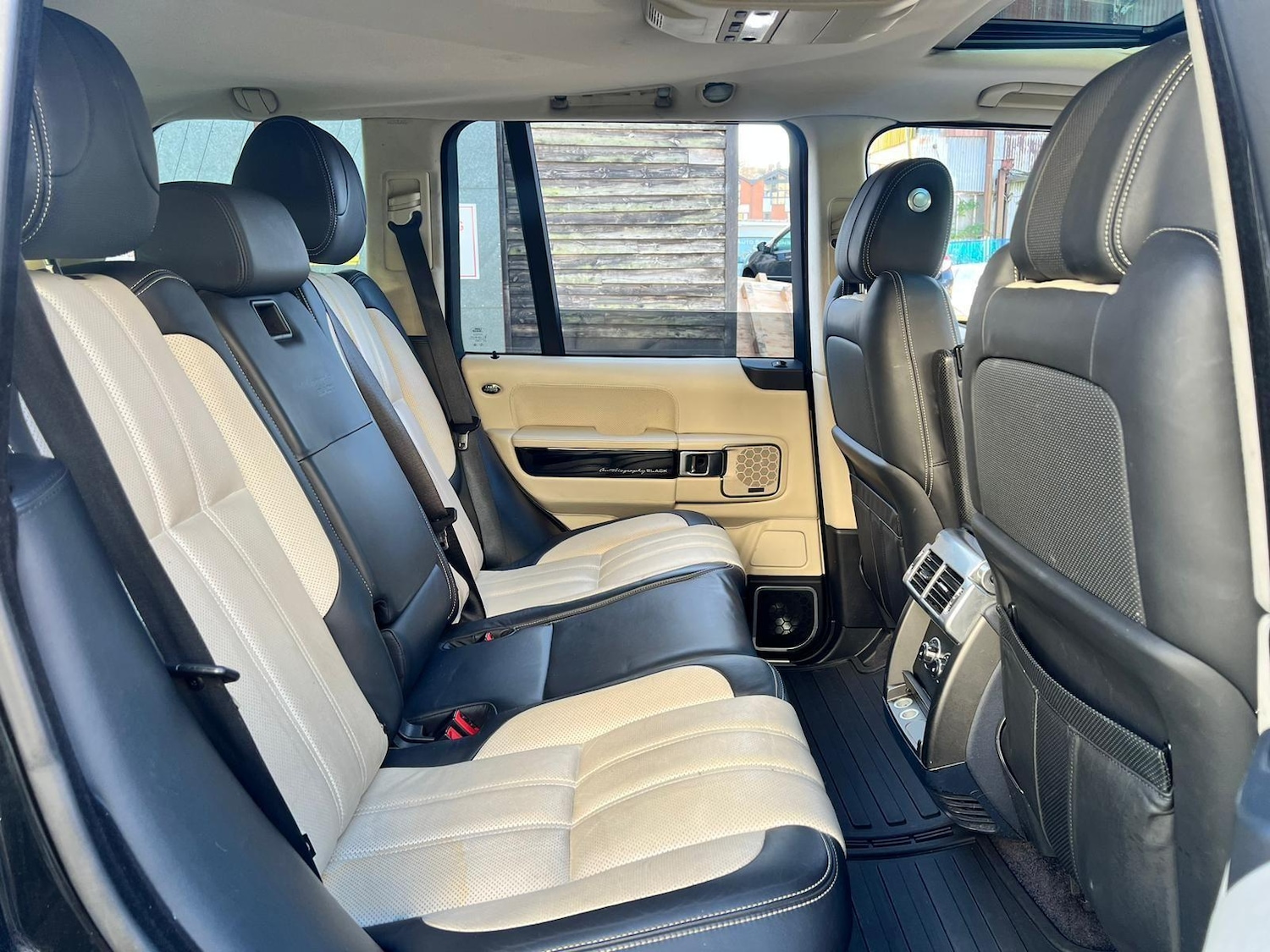 Used Land Rover Range Rover 2010 for sale - 76060618: Photo 33