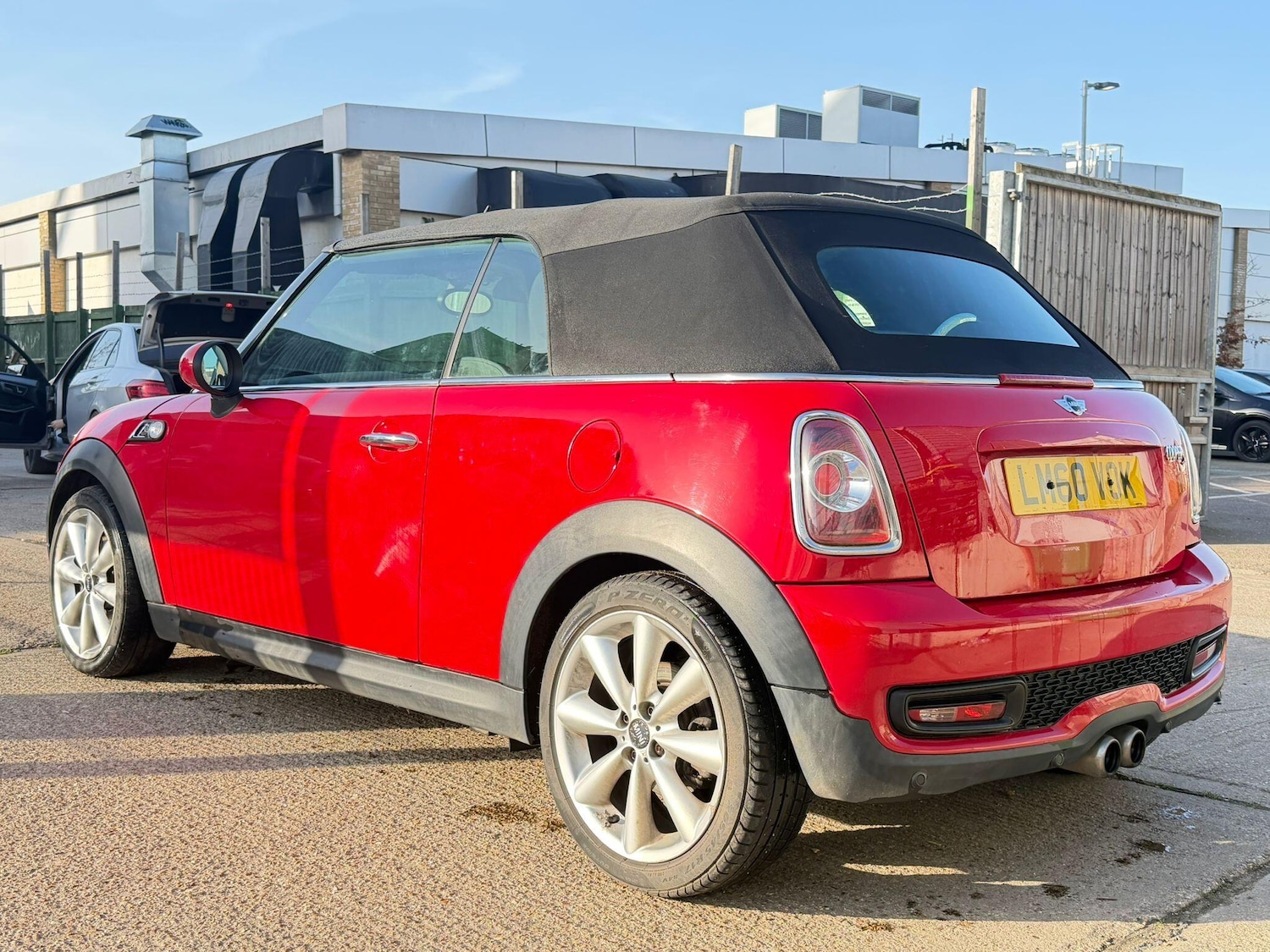 Used MINI Convertible 2011 for sale - 78184435: Photo 8