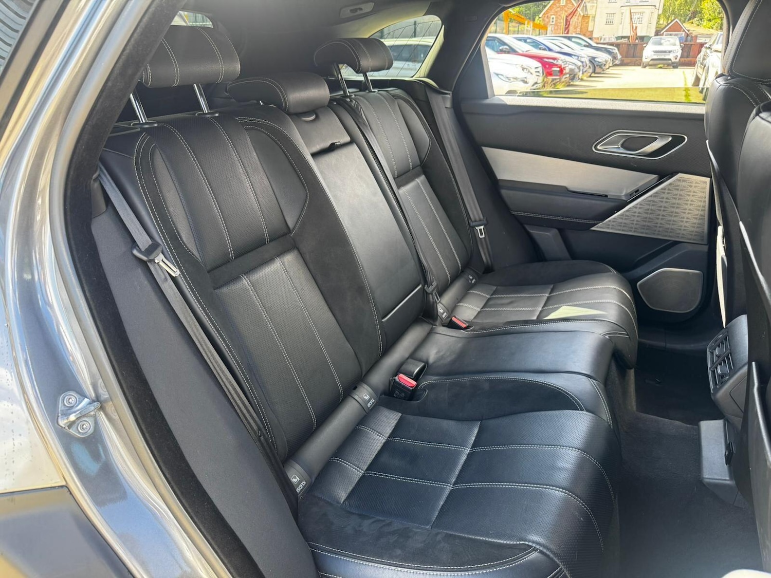 Used Land Rover Range Rover Velar 2019 for sale - 76988744: Photo 17