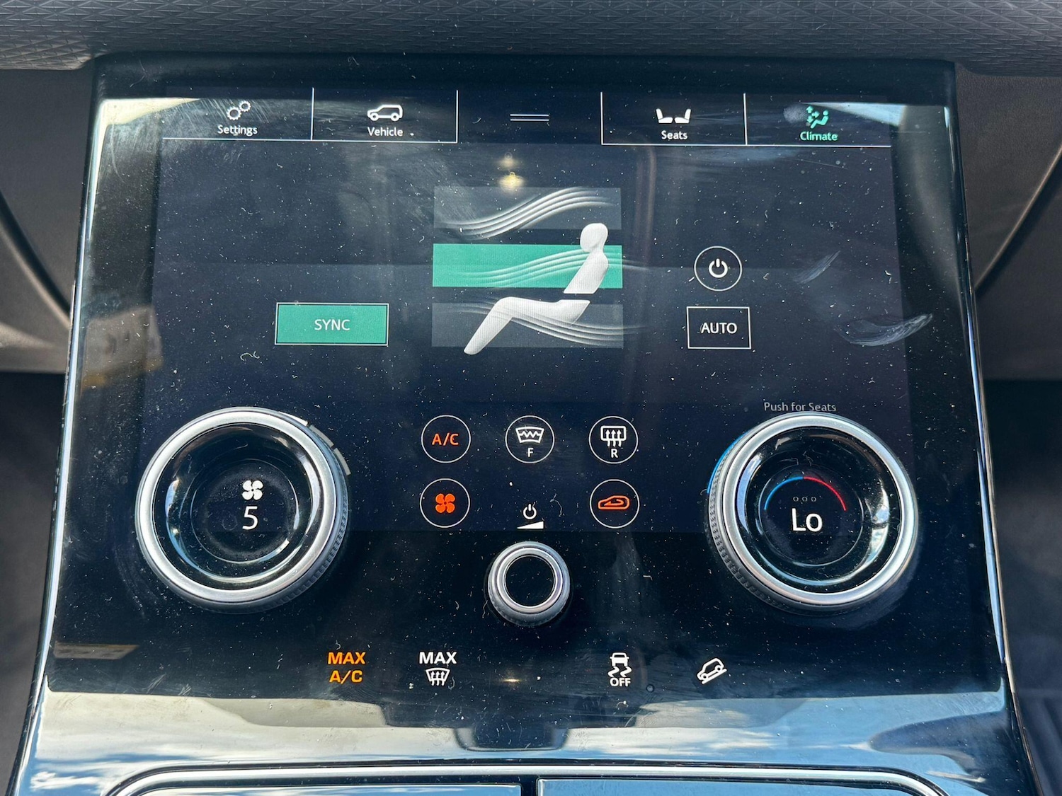 Used Land Rover Range Rover Velar 2019 for sale - 76988744: Photo 31