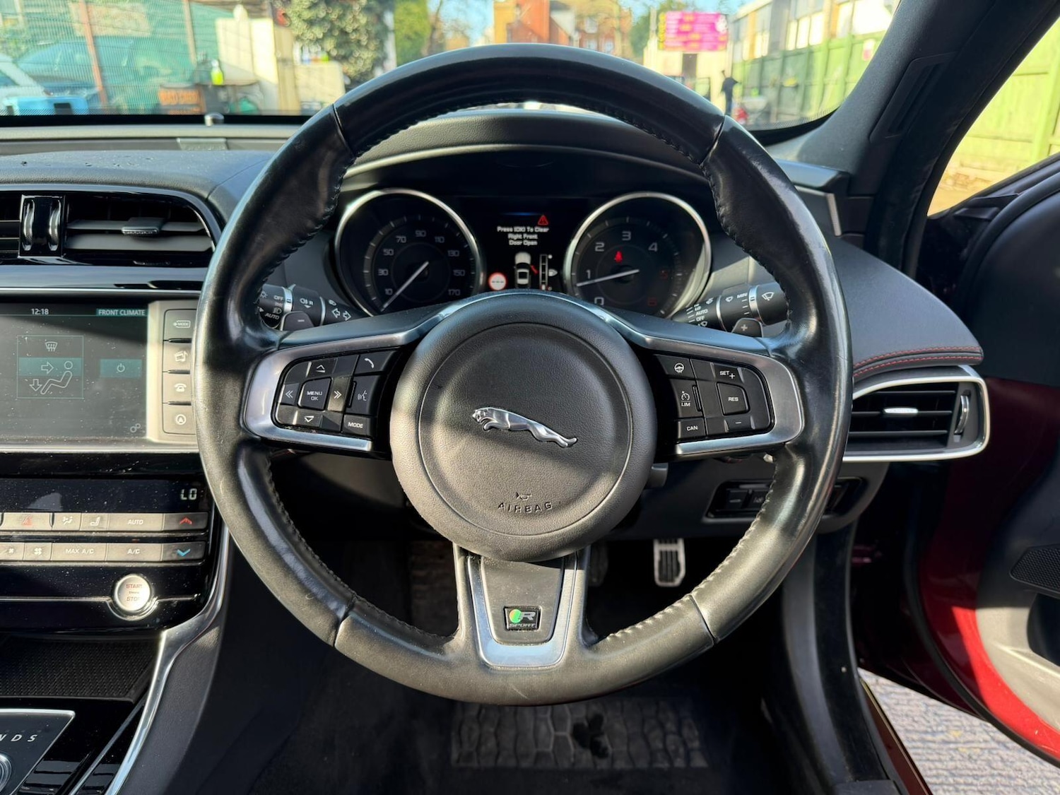 Used Jaguar XE 2015 for sale - 77358872: Photo 12