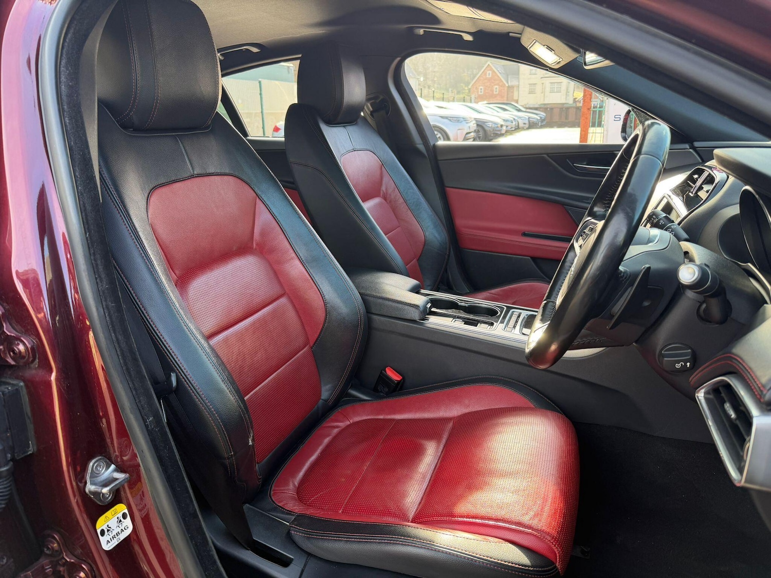 Used Jaguar XE 2015 for sale - 77358872: Photo 17