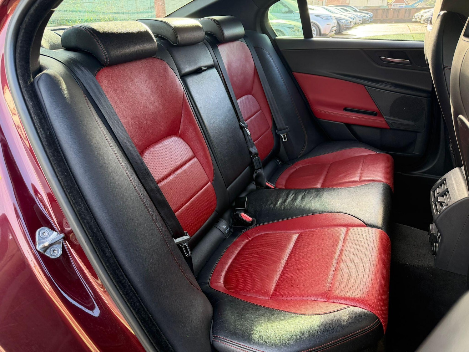 Used Jaguar XE 2015 for sale - 77358872: Photo 20