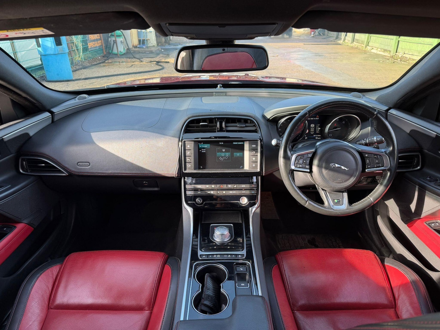 Used Jaguar XE 2015 for sale - 77358872: Photo 7