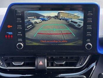 Used Toyota C-HR 2021 for sale - 77469010: Photo