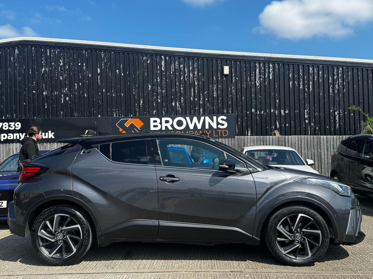 Used Toyota C-HR for sale - 77469010: Photo 3