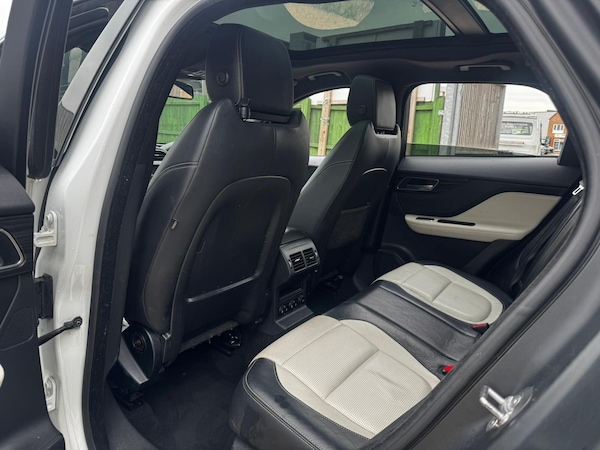Used Jaguar F-Pace 2016 for sale - 76200668: Photo 21