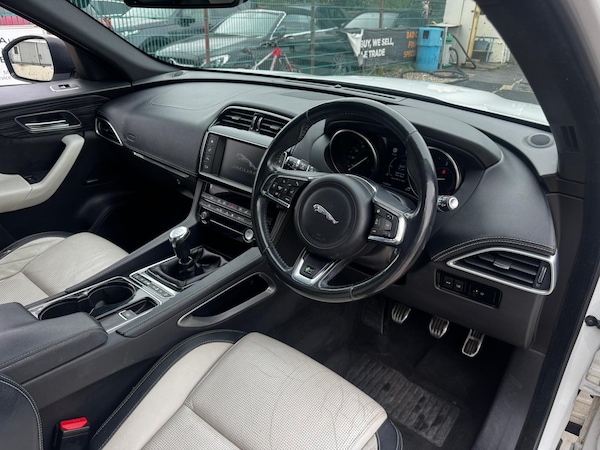 Used Jaguar F-Pace 2016 for sale - 76200668: Photo 9