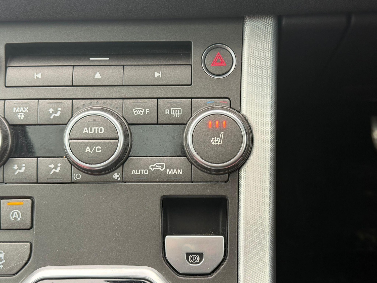 Used Land Rover Range Rover Evoque 2016 for sale - 77191733: Photo 12