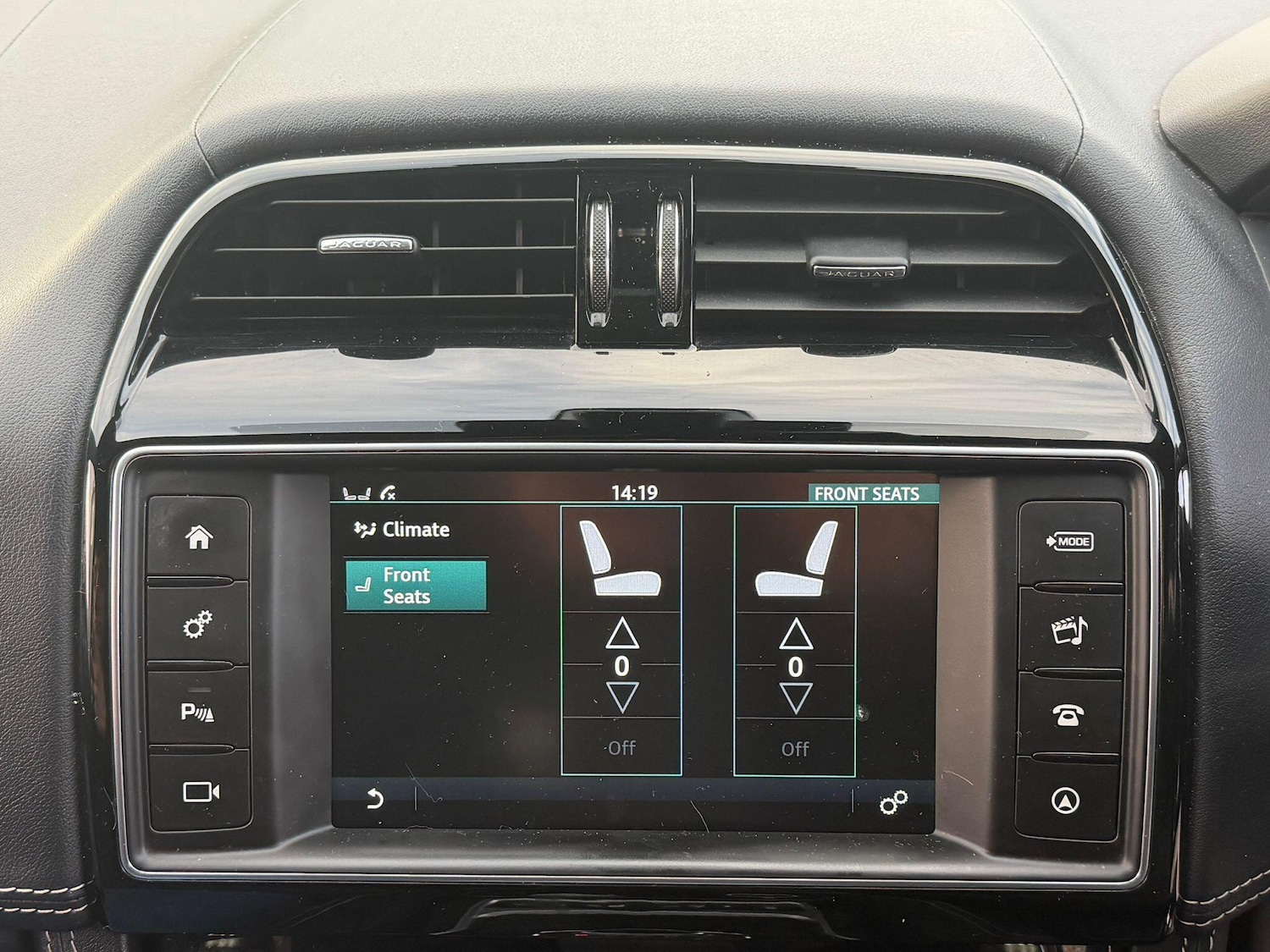 Used Jaguar F-Pace 2016 for sale - 76839575: Photo 12