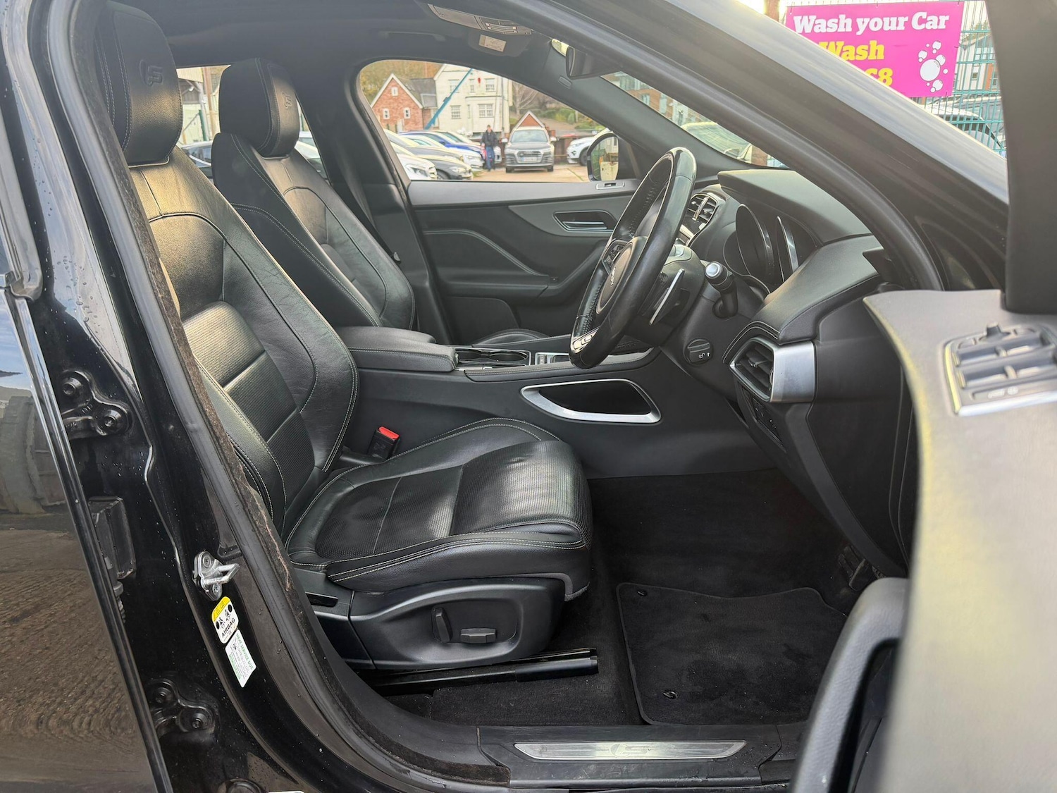 Used Jaguar F-Pace 2016 for sale - 76839575: Photo 16