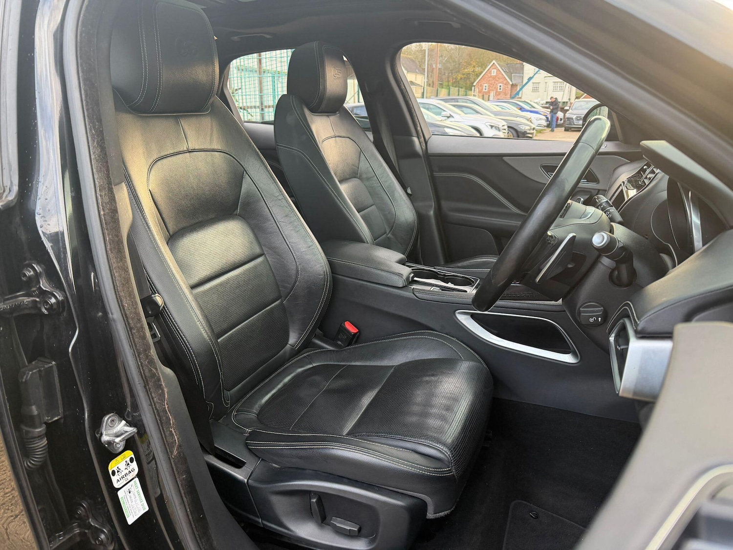 Used Jaguar F-Pace 2016 for sale - 76839575: Photo 17