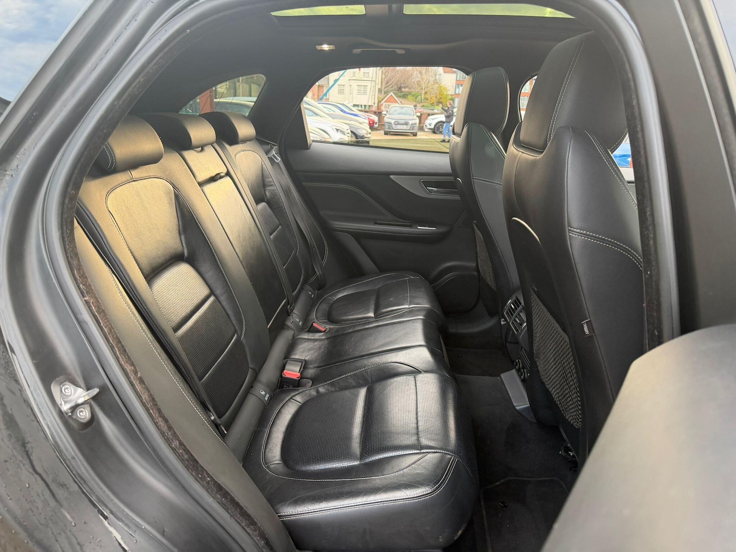 Used Jaguar F-Pace 2016 for sale - 76839575: Photo 18