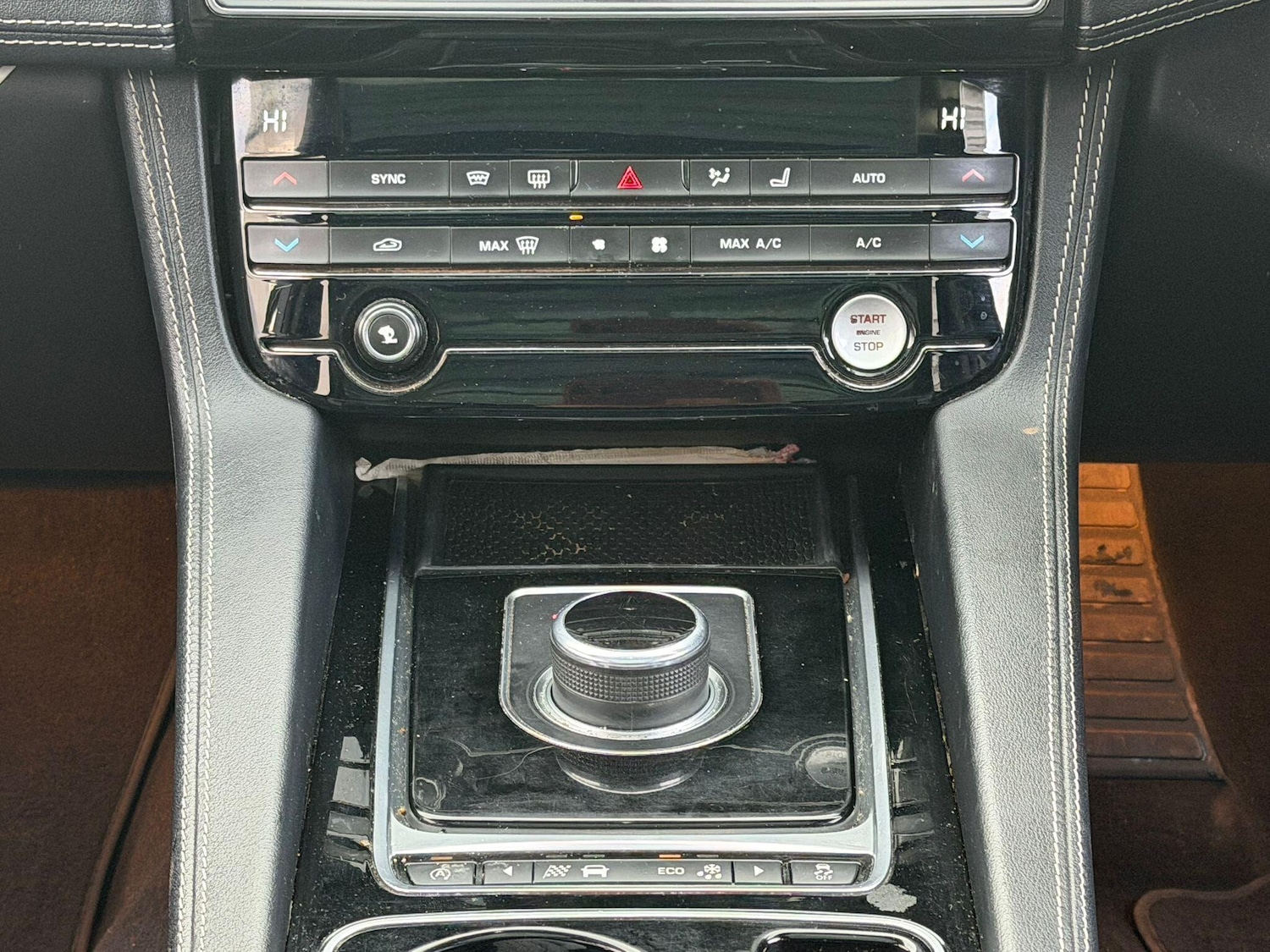 Used Jaguar F-Pace 2016 for sale - 76839575: Photo 24