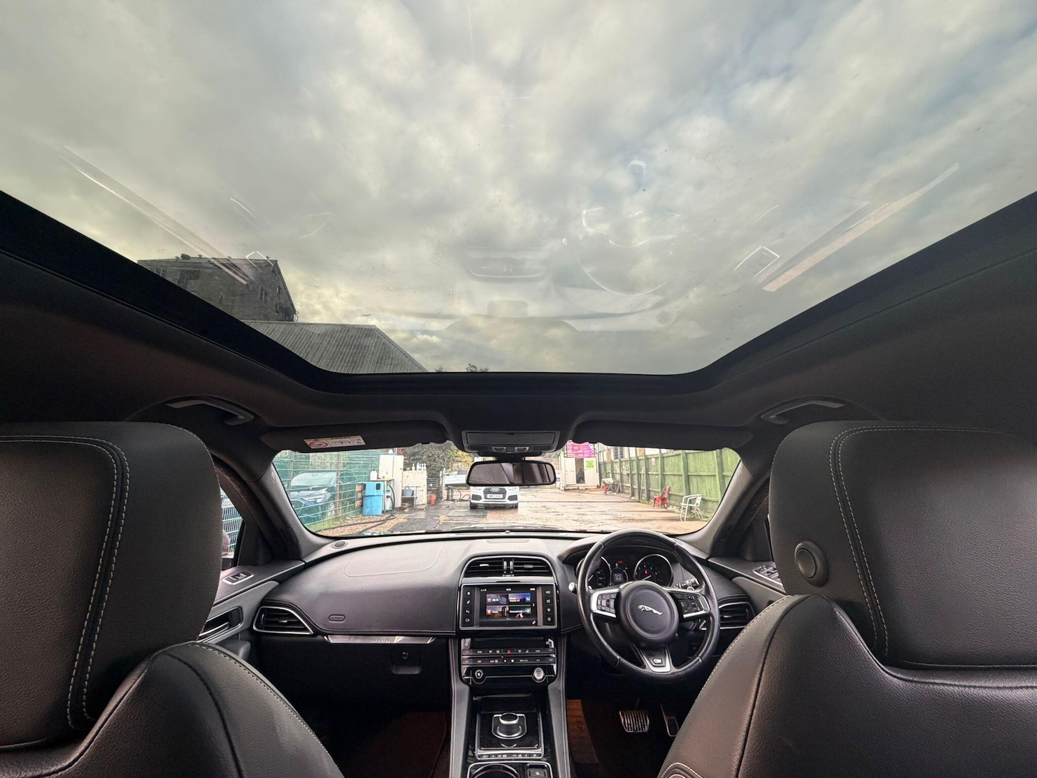 Used Jaguar F-Pace 2016 for sale - 76839575: Photo 30