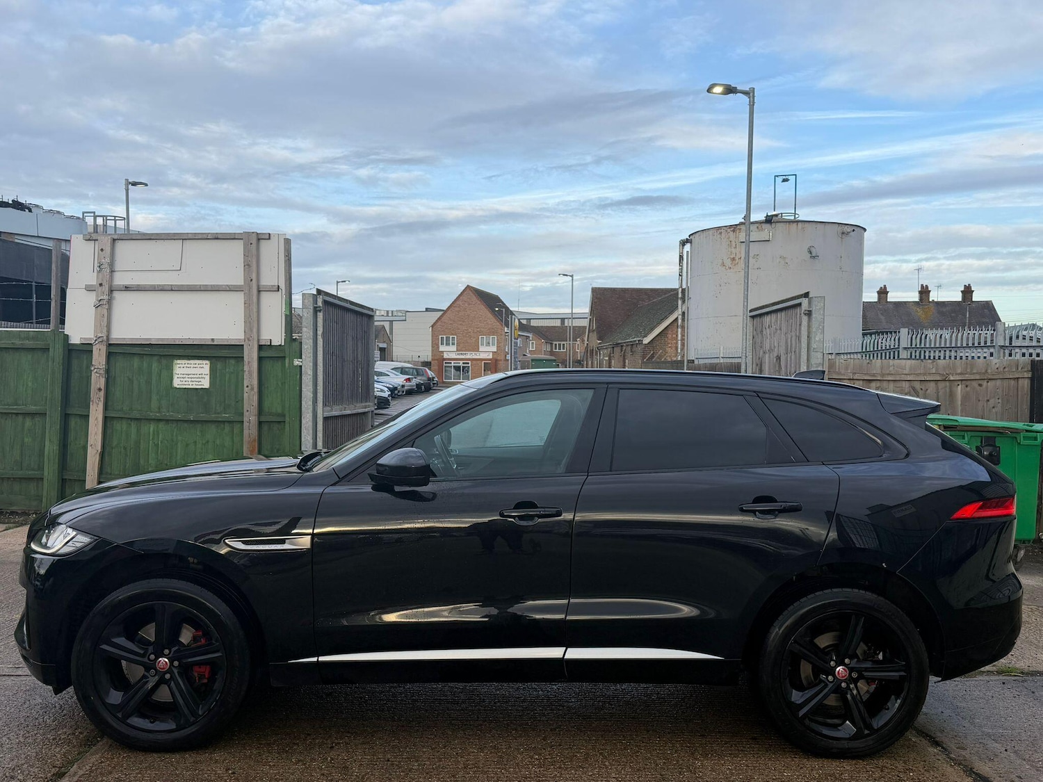 Used Jaguar F-Pace 2016 for sale - 76839575: Photo 8