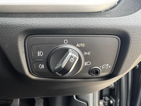 Used Audi A3 Cabriolet 2016 for sale - 75493565: Photo 24