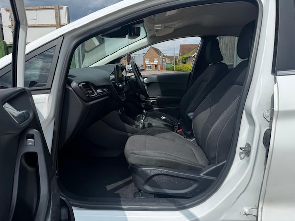 Used Ford Fiesta 2019 for sale - 74750546: Photo 21