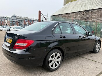 Used Mercedes-Benz C Class 2011 for sale - 77993614: Photo