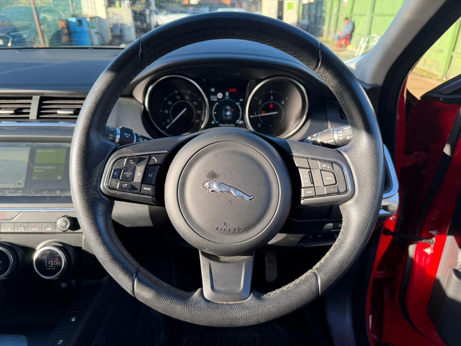 Used Jaguar E-Pace 2020 for sale - 76832144: Photo 27