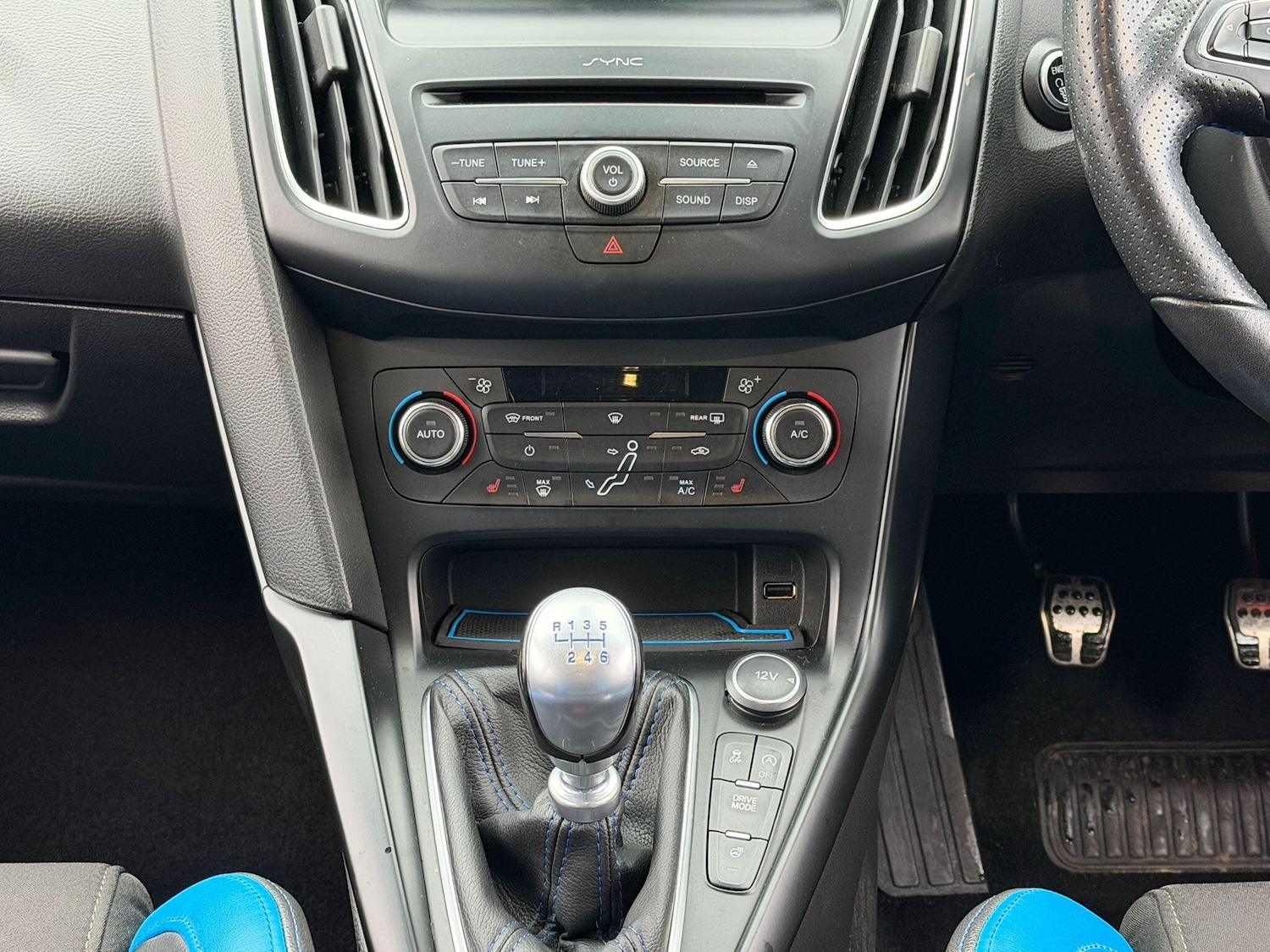 Used Ford Focus 2017 for sale - 76925911: Photo 16