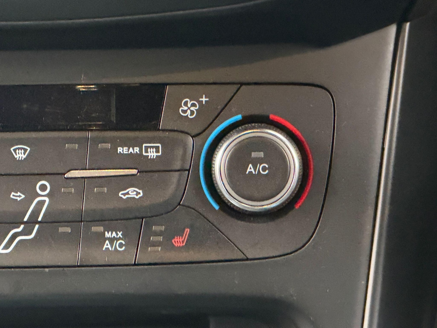 Used Ford Focus 2017 for sale - 76925911: Photo 25