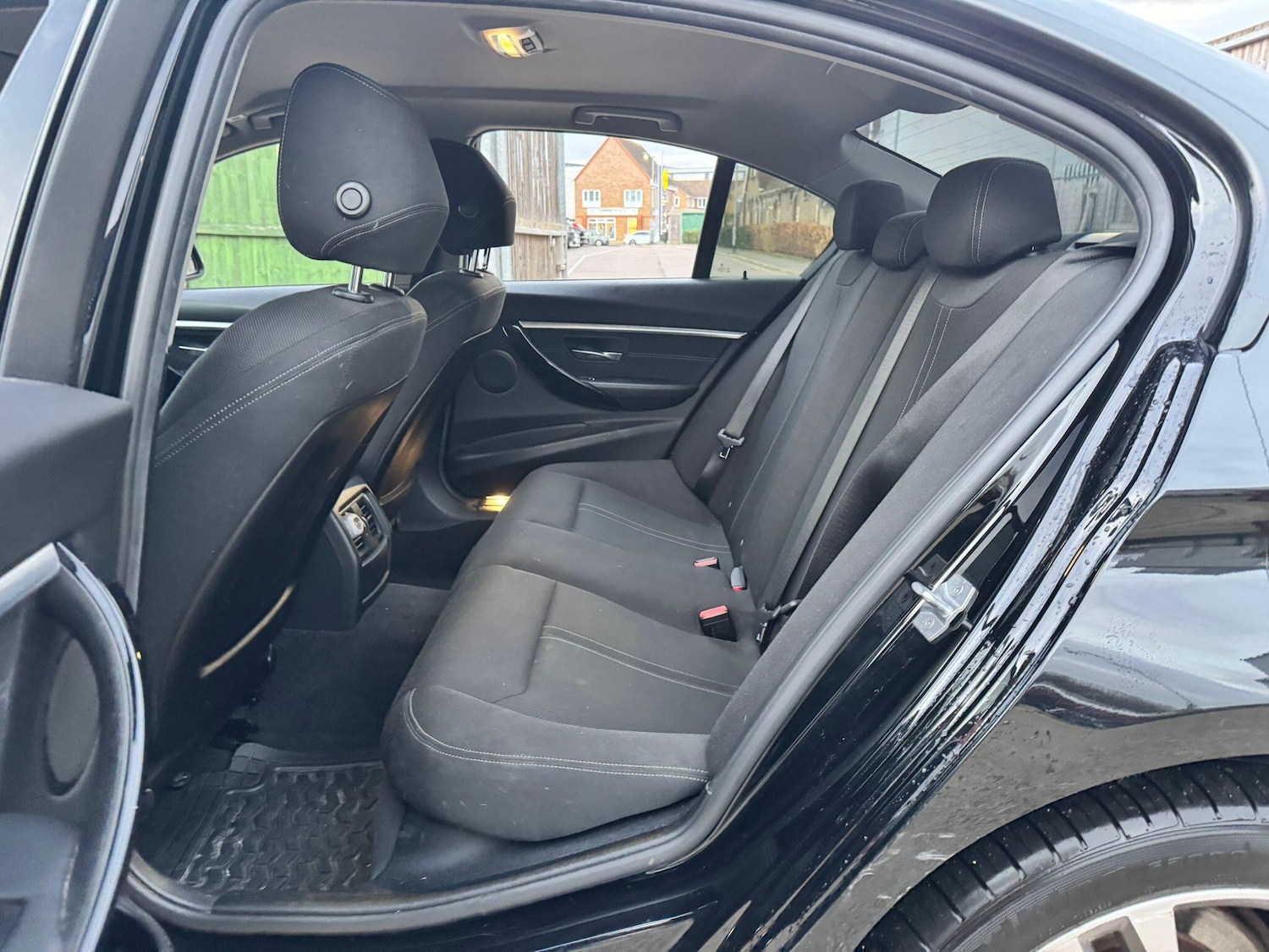 Used BMW 3 Series 2017 for sale - 76646213: Photo 18