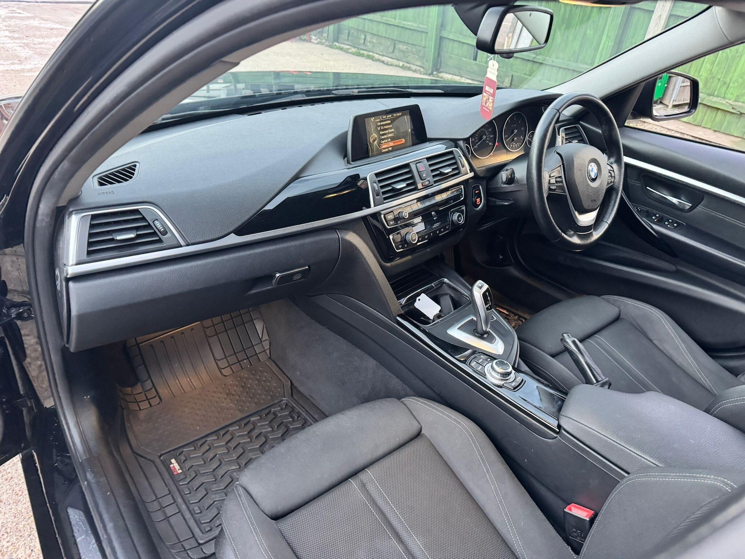 Used BMW 3 Series 2017 for sale - 76646213: Photo 23