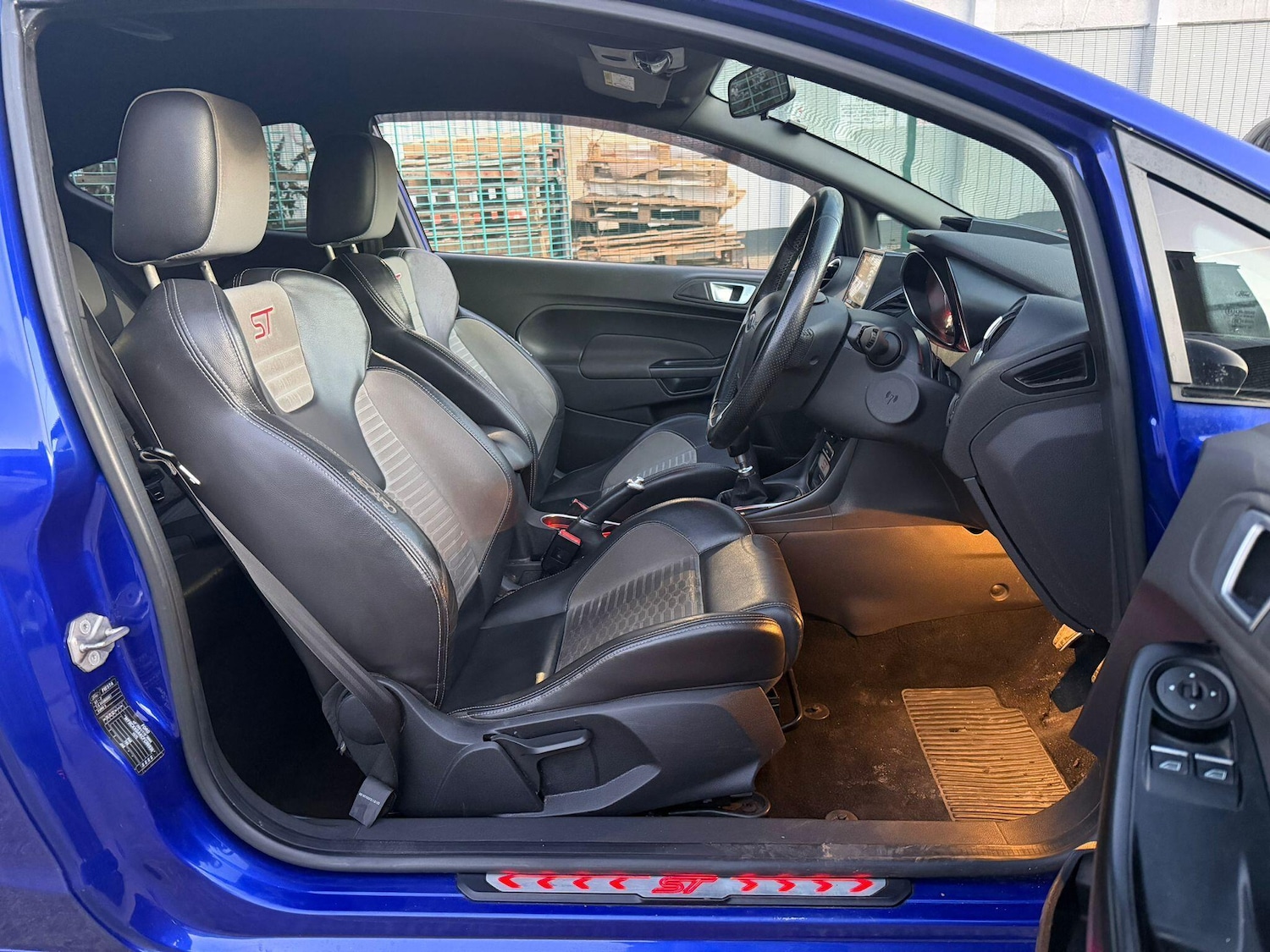 Used Ford Fiesta 2015 for sale - 77074405: Photo 14