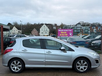 Used Peugeot 308 2013 for sale - 77291502: Photo