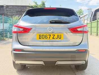 Used Nissan Qashqai 2017 for sale - 79107346: Photo