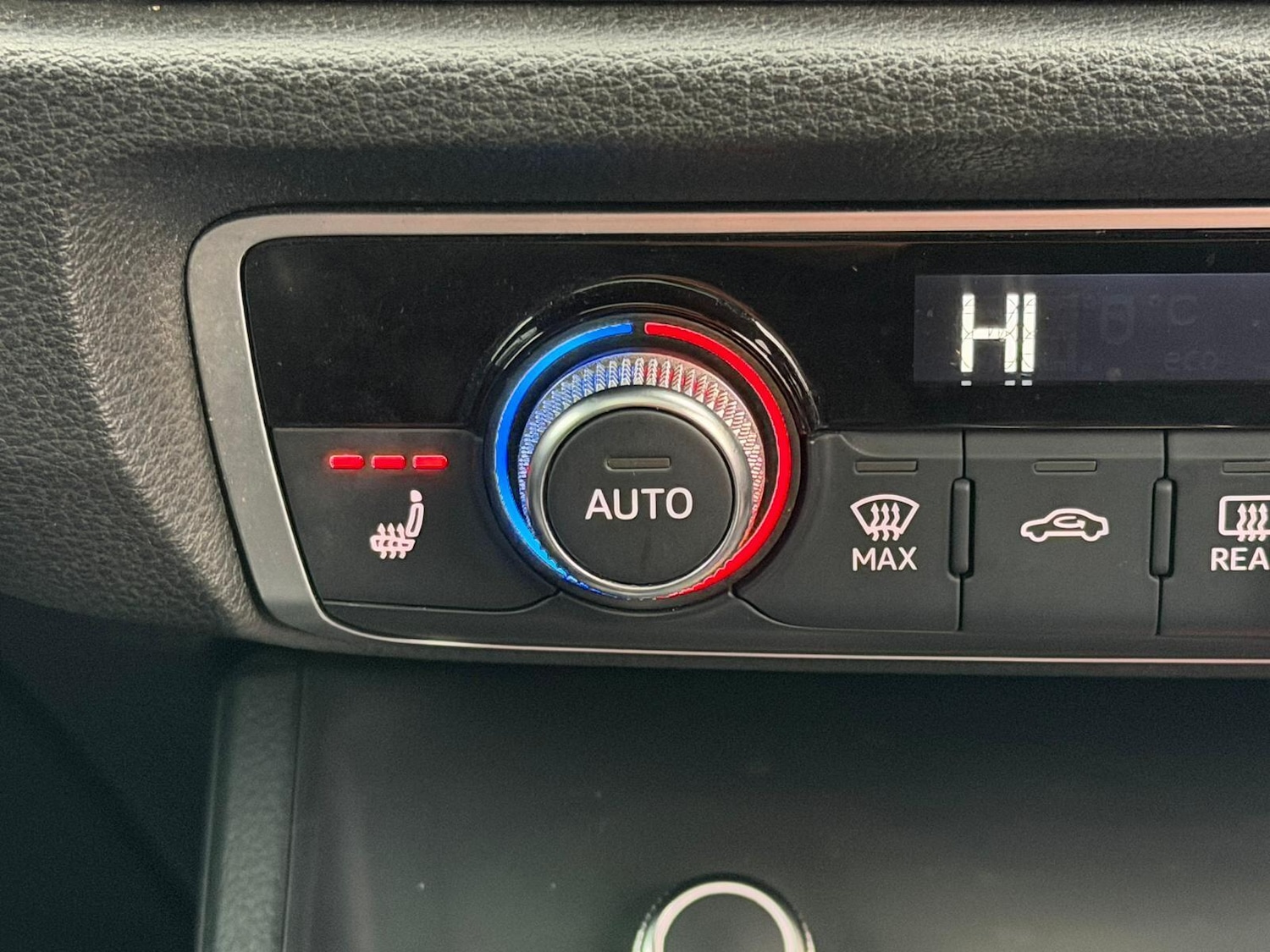 Used Audi Q3 2019 for sale - 76994180: Photo 17