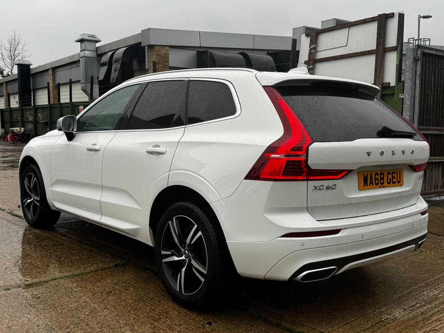 Used Volvo XC60 2018 for sale - 76585262: Photo 8