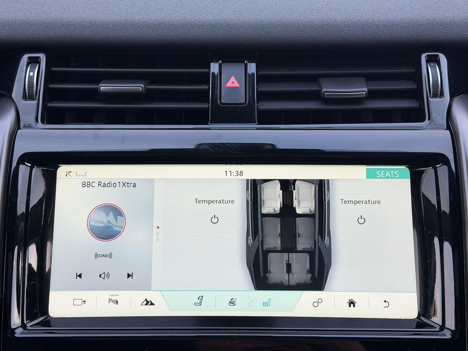 Used Land Rover Discovery 2017 for sale - 77387104: Photo 17