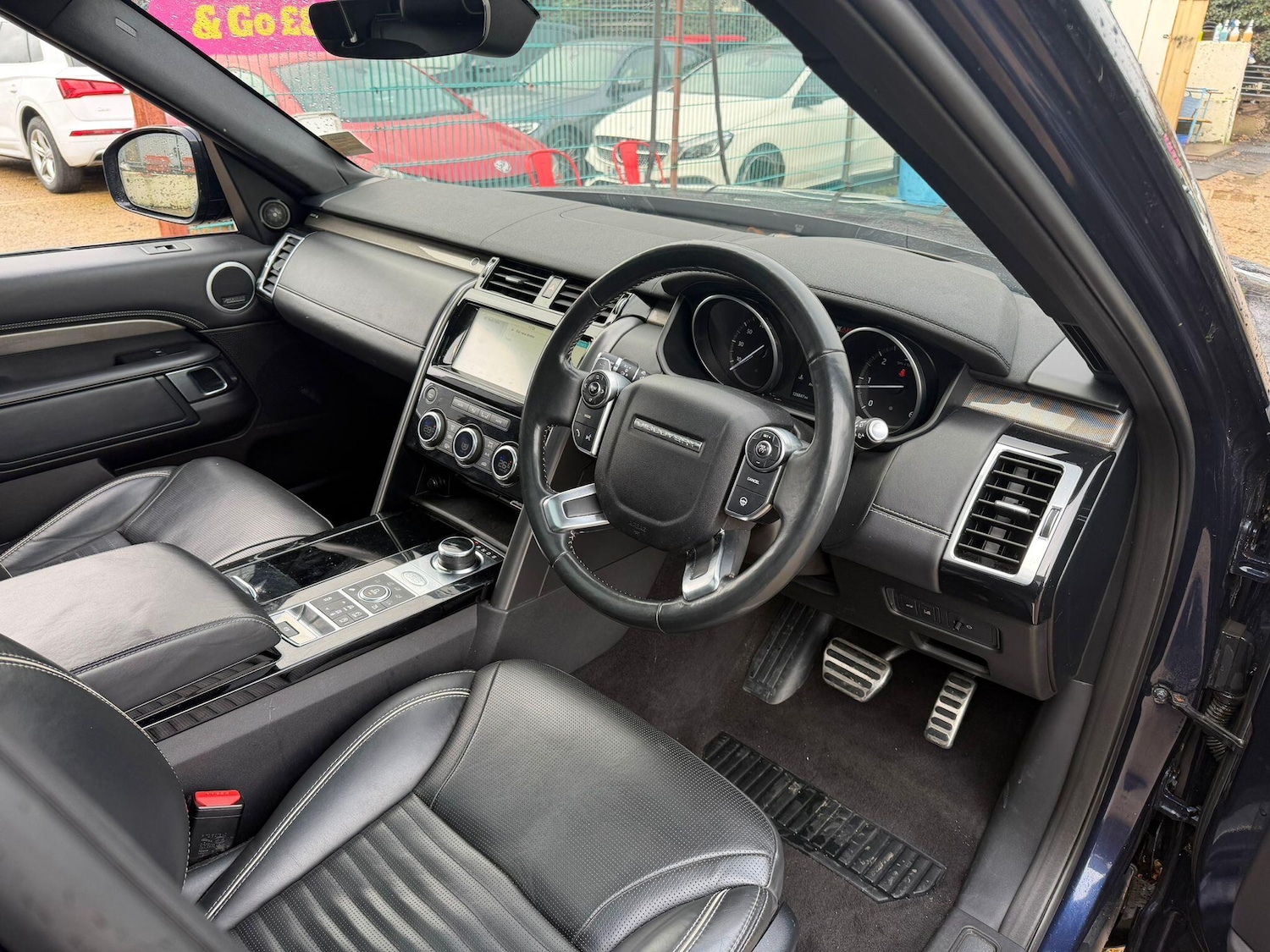 Used Land Rover Discovery 2017 for sale - 77387104: Photo 18