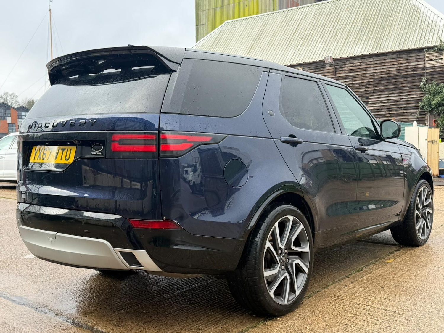Used Land Rover Discovery 2017 for sale - 77387104: Photo 5