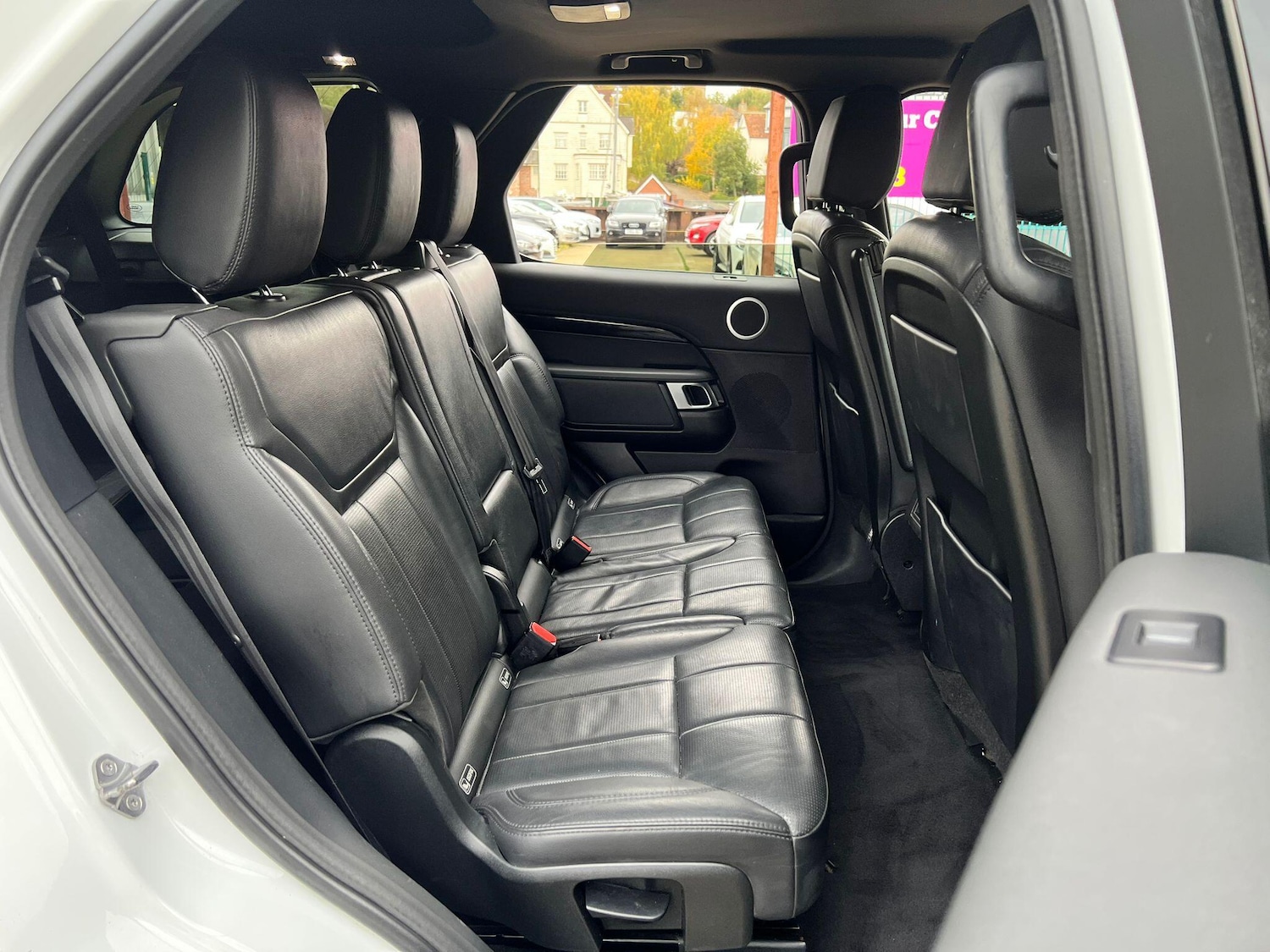Used Land Rover Discovery 2018 for sale - 76994576: Photo 17