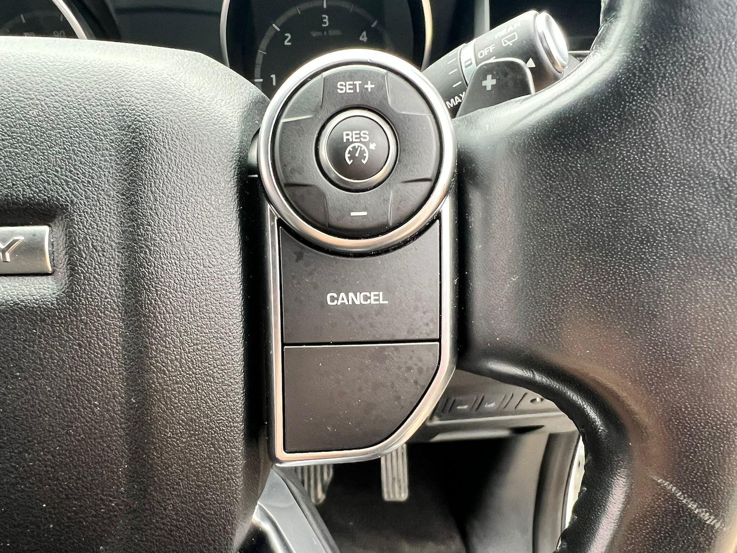 Used Land Rover Discovery 2018 for sale - 76994576: Photo 30